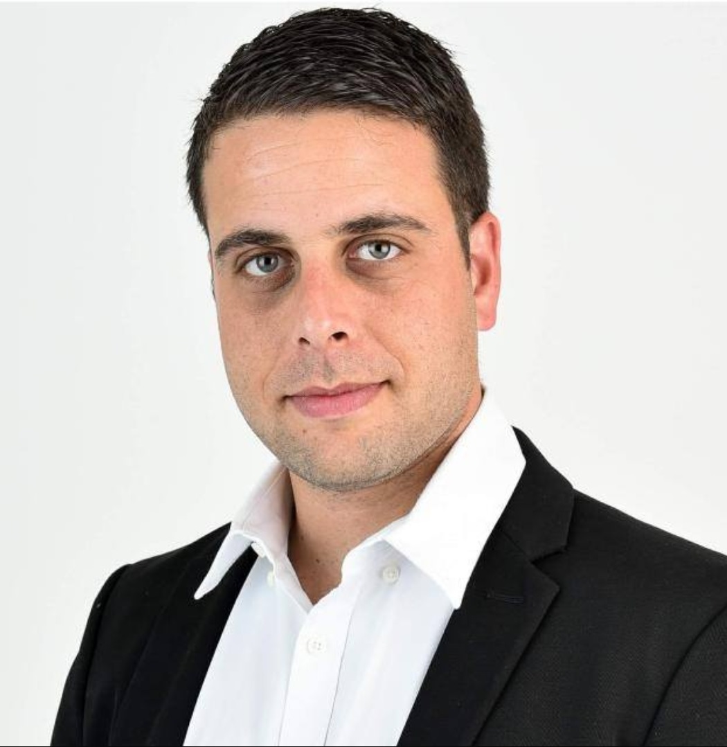 שניר ארנהלט